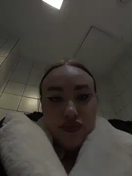 KiraSunshine's cam snapshot