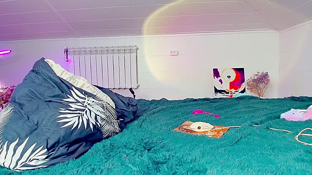 Meowroslava's cam snapshot