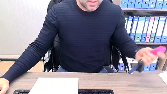 Evasionee live sex cam