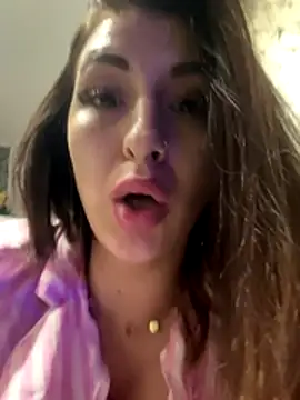 SashaBelle_'s cam snapshot