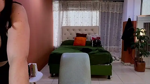 camil_milfdream's cam snapshot