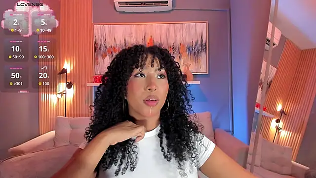 corinnah_'s cam snapshot