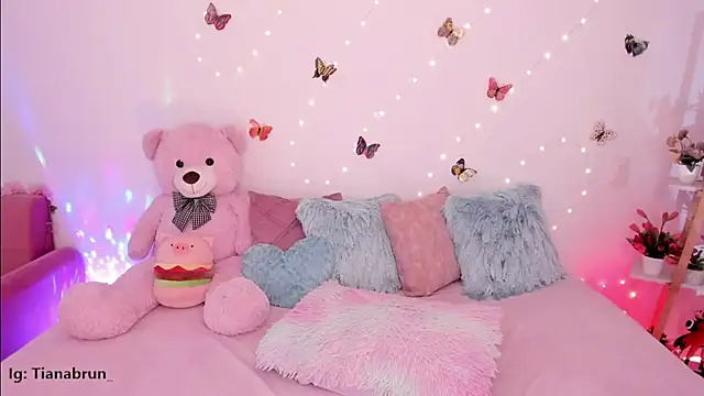 Zara_uwu_ live sex cam