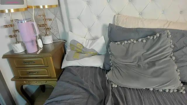 ambar_watsson's cam snapshot