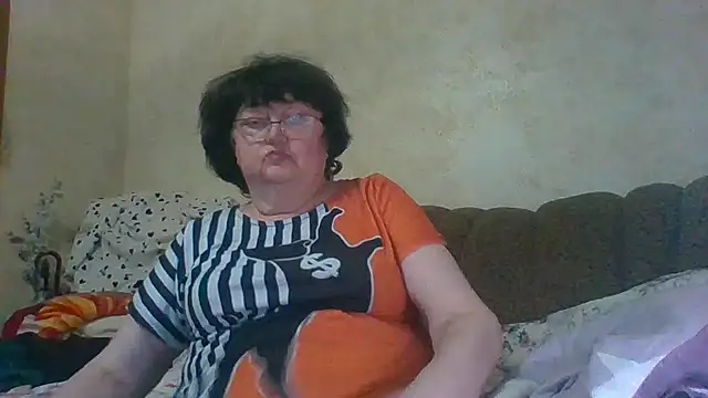 MilaSky5303's cam snapshot