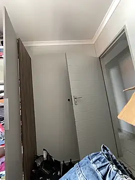 MissLola27's cam snapshot