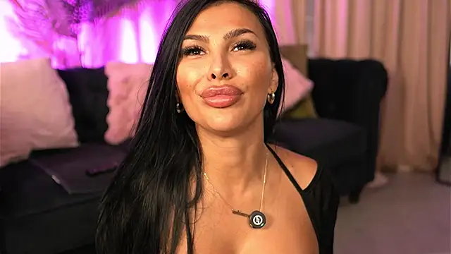 firesbomb777 live sex cam