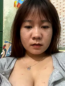 qinejr37 live sex cam