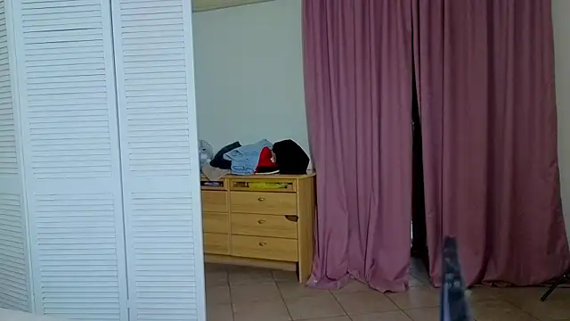 Real_nature__'s cam snapshot