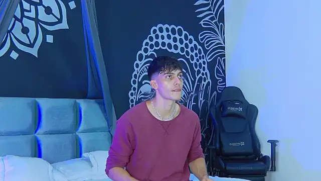 AlessioVitale's cam snapshot