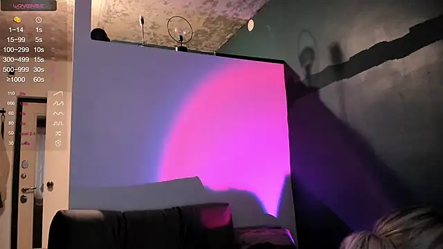 Eurusholmess's cam snapshot