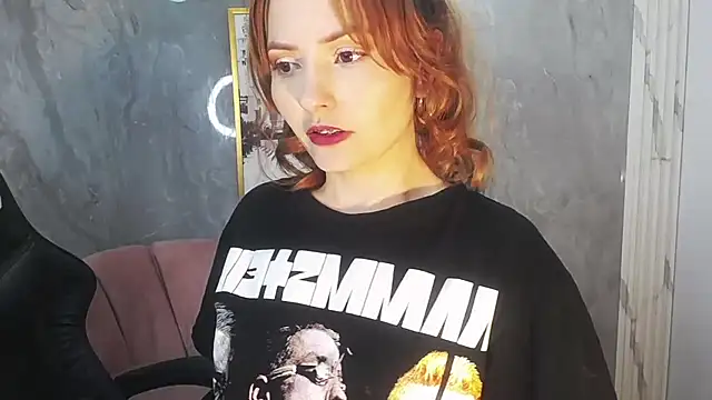 mady0619_ch's cam snapshot