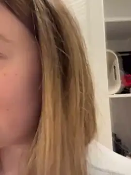 curvyflawless live sex cam