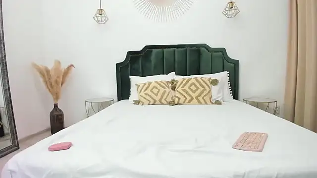 xLorenna's cam snapshot