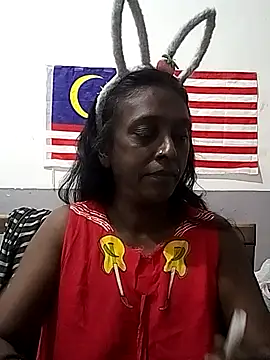 mamakarma1403's cam snapshot