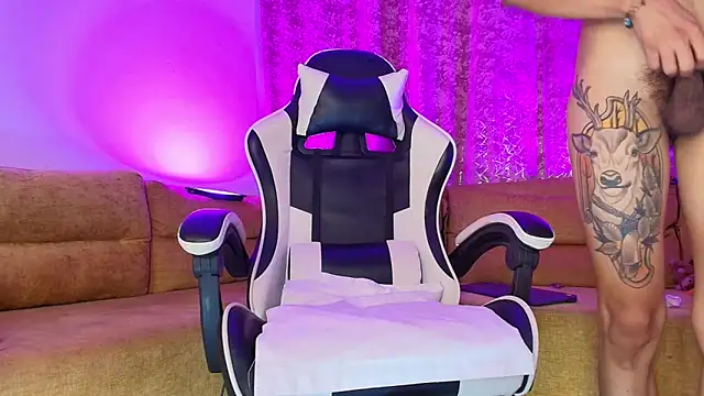 JacoboSwam's cam snapshot