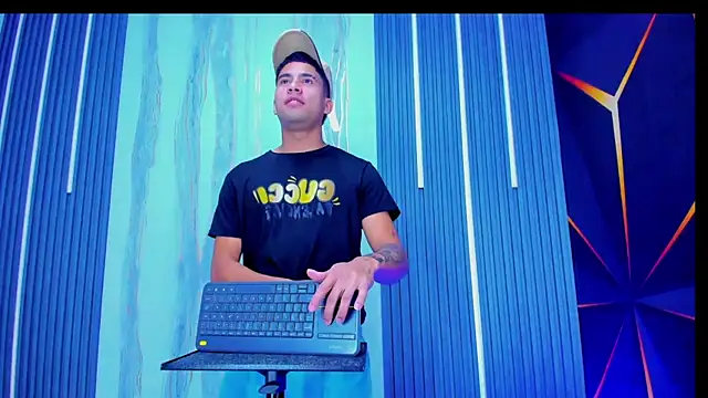 Play_boys_Hot2 live sex cam