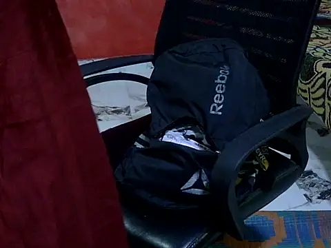 LovleyDeepika4u's cam snapshot