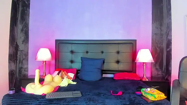 MaduraLuciana's cam snapshot