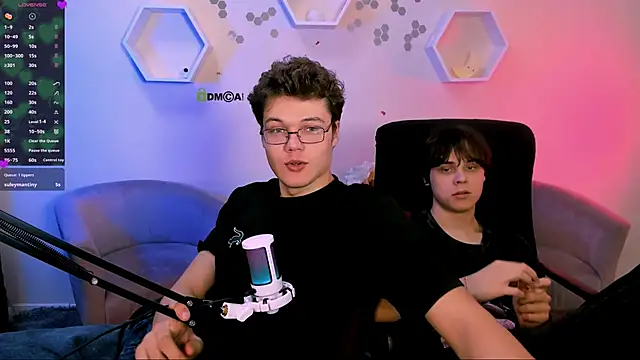 lucas_long_'s cam snapshot