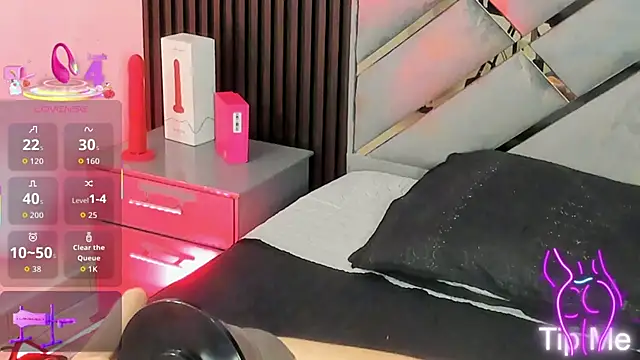 Aliyahsstone's cam snapshot