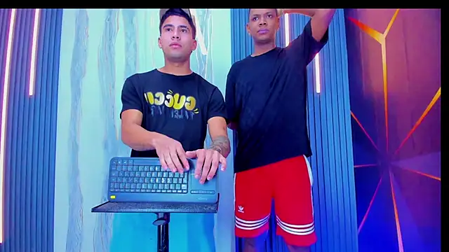 Play_boys_Hot2's cam snapshot