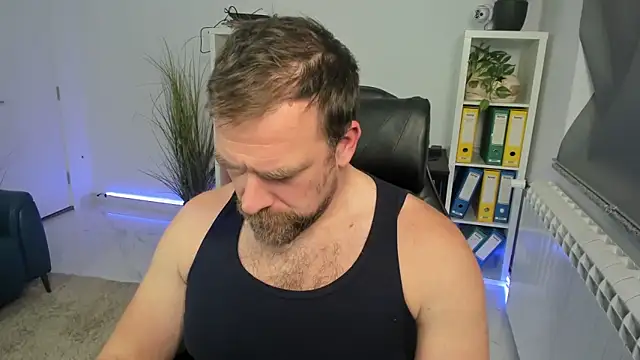 John-E-Dough live sex cam