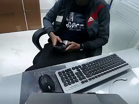 rahulkajuuu0909's cam snapshot