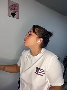 Paloma_Desire live sex cam