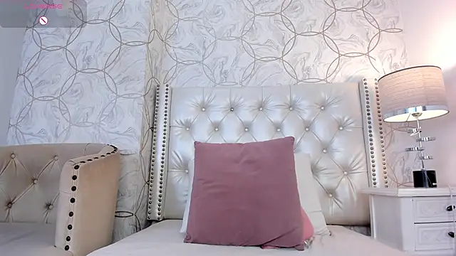 amara_rousse's cam snapshot