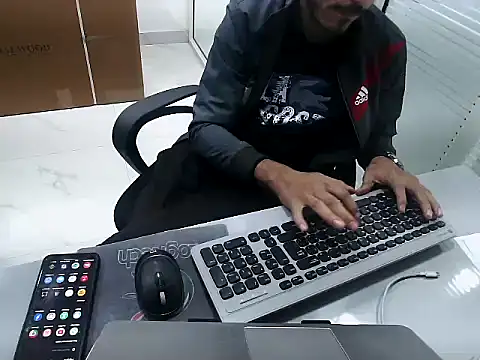 rahulkajuuu0909's cam snapshot