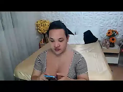 _YourHellMajestic_ live sex cam