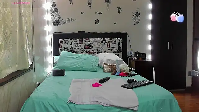 Rachell_111's cam snapshot