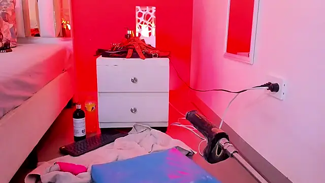 Cameron_naughty's cam snapshot