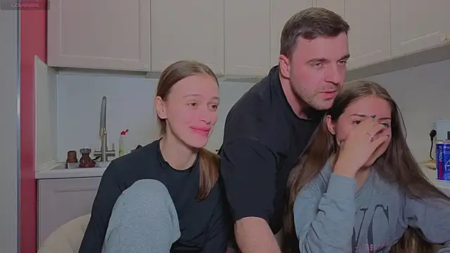 fcjuicy_pussy's cam snapshot