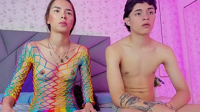 meganandtylerr19's cam snapshot