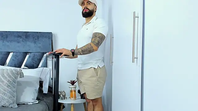 Zack_Froone live sex cam