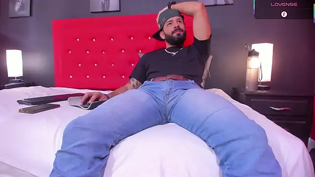 Thiagogomez live sex cam