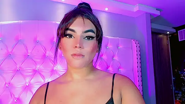 AithanaBlaze live sex cam