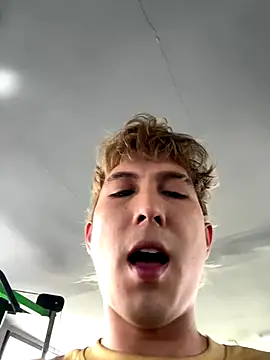 CONNY_BENSS live sex cam