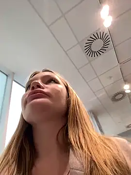 justmilaa live sex cam