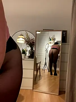 Petite_minette30's cam snapshot