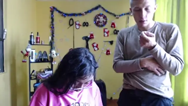 Violet_And_Smith's cam snapshot