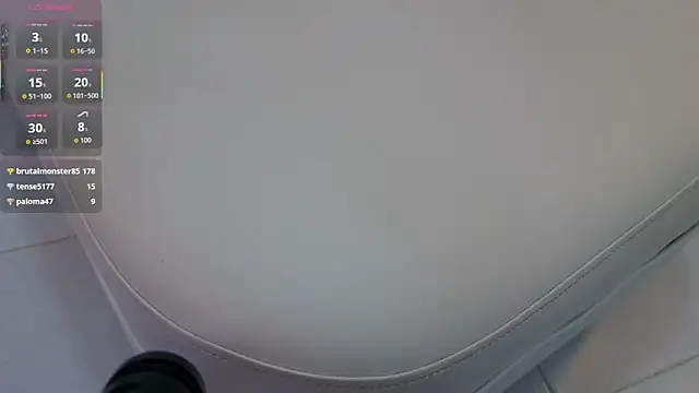 aura_sanders1's cam snapshot