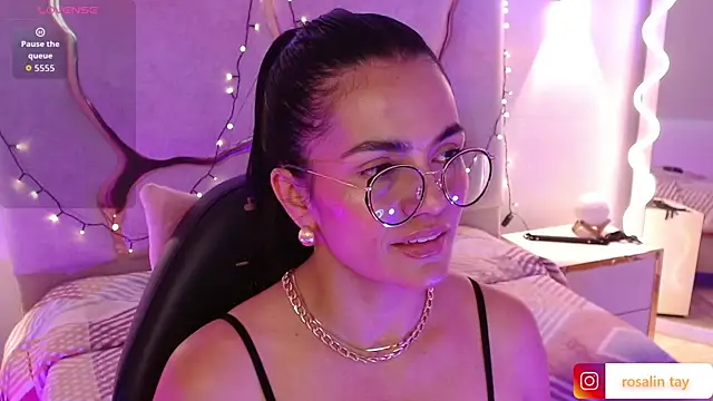 Rosalind_tay's cam snapshot