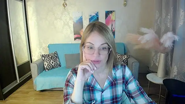 shy_hot_cat's cam snapshot