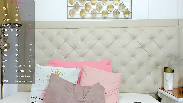 lucia_lorenz's cam snapshot