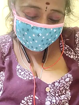 Thanmaya22's cam snapshot