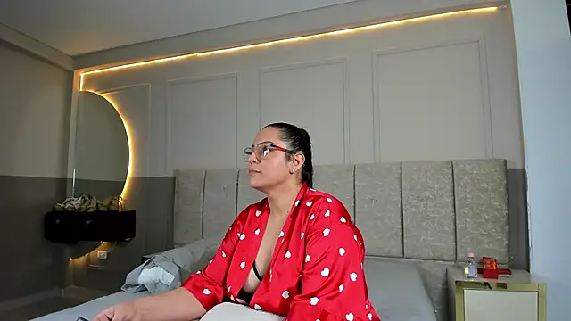 miia_pervert_'s cam snapshot