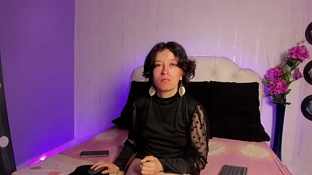 CoralAndOcean_'s cam snapshot